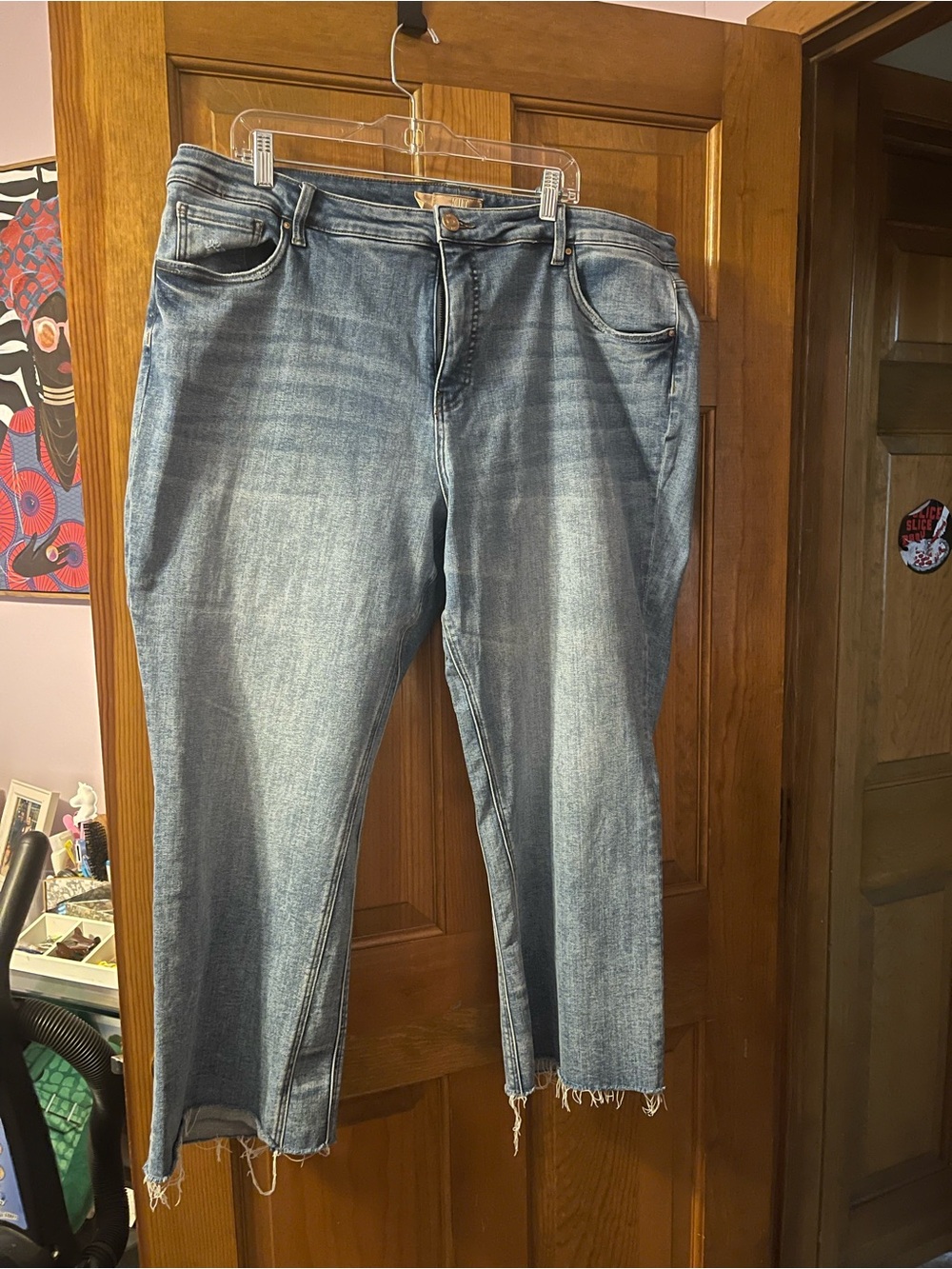 Kut from the Kloth Washed Blue Cropped Straight Jeans